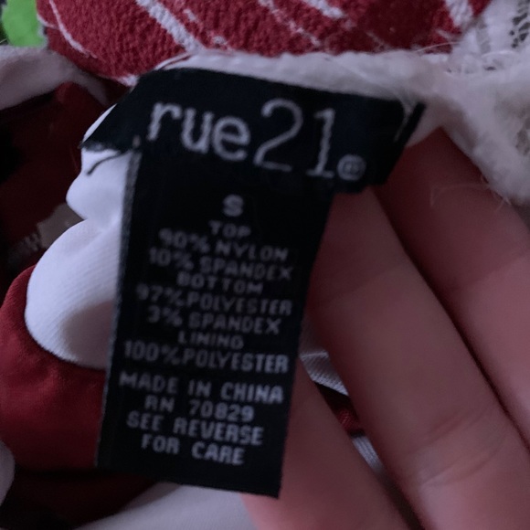 Romper - Picture 2 of 3